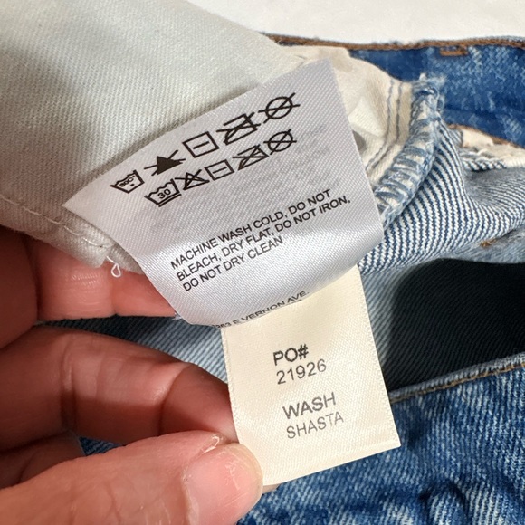 Reformation Cynthia High Rise Straight Jeans in Shasta Wash Button Fly Size 26 - Picture 11 of 14